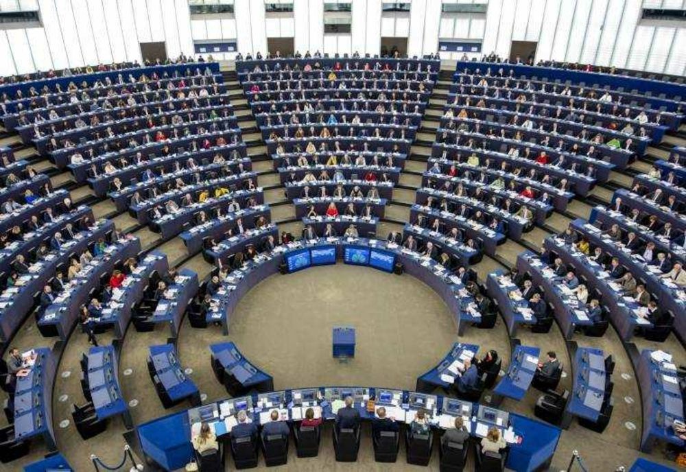 ROBERTA METSOLA A ANUNŢAT SANCŢIONAREA DIANEI ŞOŞOACĂ PENTRU DERANJAREA ŞEDINŢEI DIN 18 IULIE