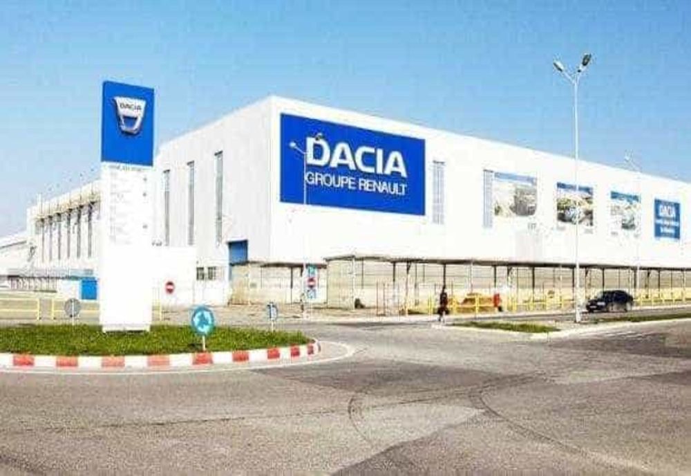 Uzina Dacia își oprește activitatea o zi. Care este motivul?