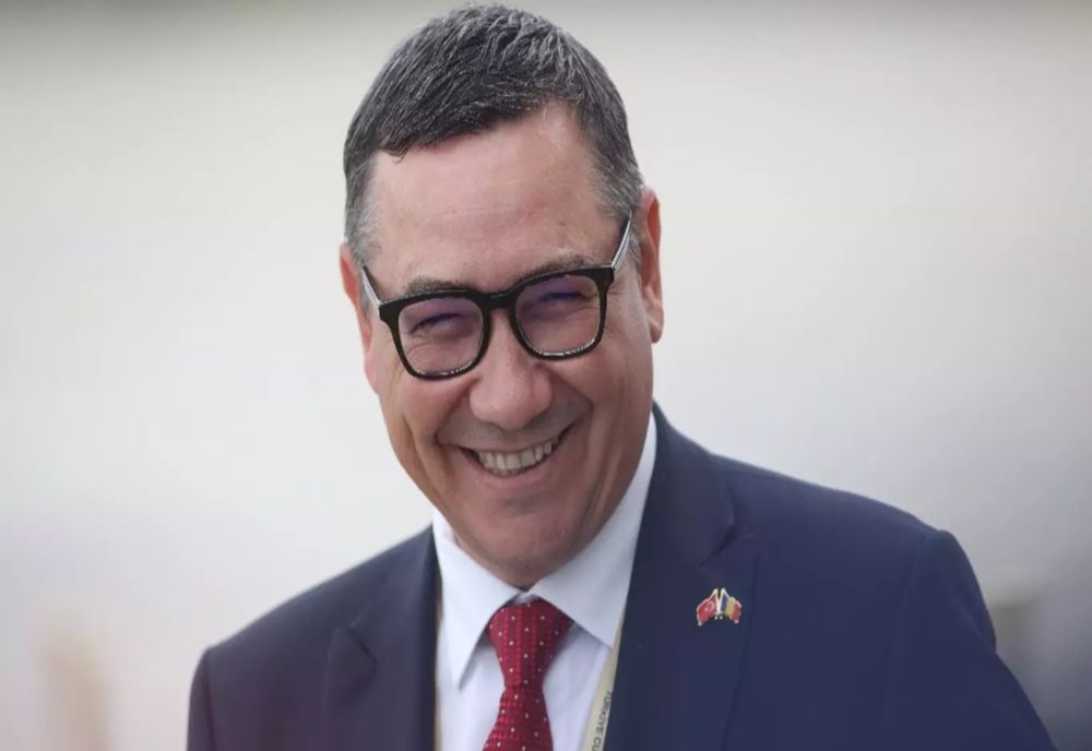 VICTOR PONTA: „CANDIDEZ LA PREZIDENȚIALE, NU VOI LĂSA VOTANȚII FĂRĂ CANDIDAT”