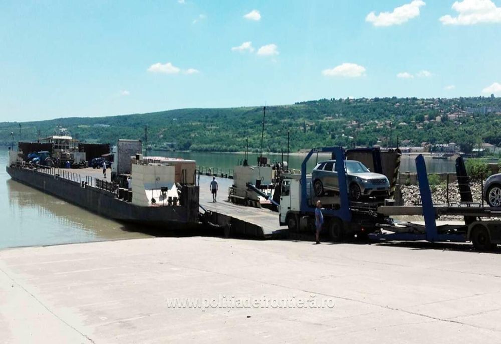 TRAVERSAREA DUNĂRII CU BACUL, SUSPENDATĂ LA PTF BECHET - ORYAHOVO