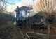 Un bărbat şi-a înjunghiat soţia şi apoi a incendiat casa în care locuiau