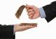 Amenzile ANPC au fost degeaba, ratele rămân uriașe. Ce motive invocă băncile pentru a refuza recalcularea creditelor