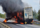 UN TIR A LUAT FOC ÎN MERS PE A1